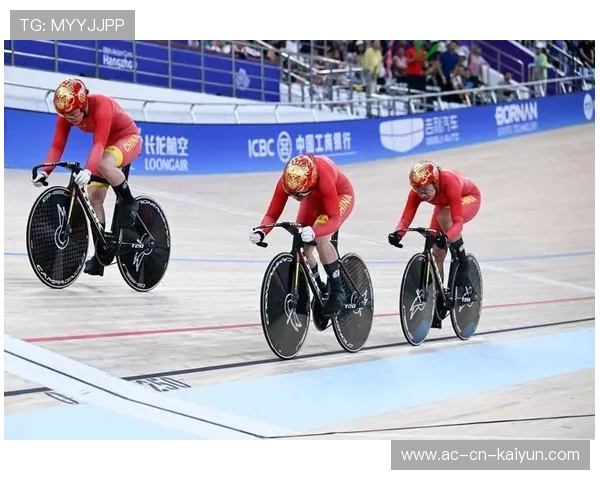 自行车队战术协作如同完美军队配合